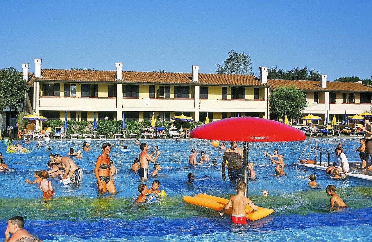 Tize Village Rosolina Buitenkant foto